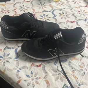 Brand new woman’s size 9 New Balance Sola Sleek